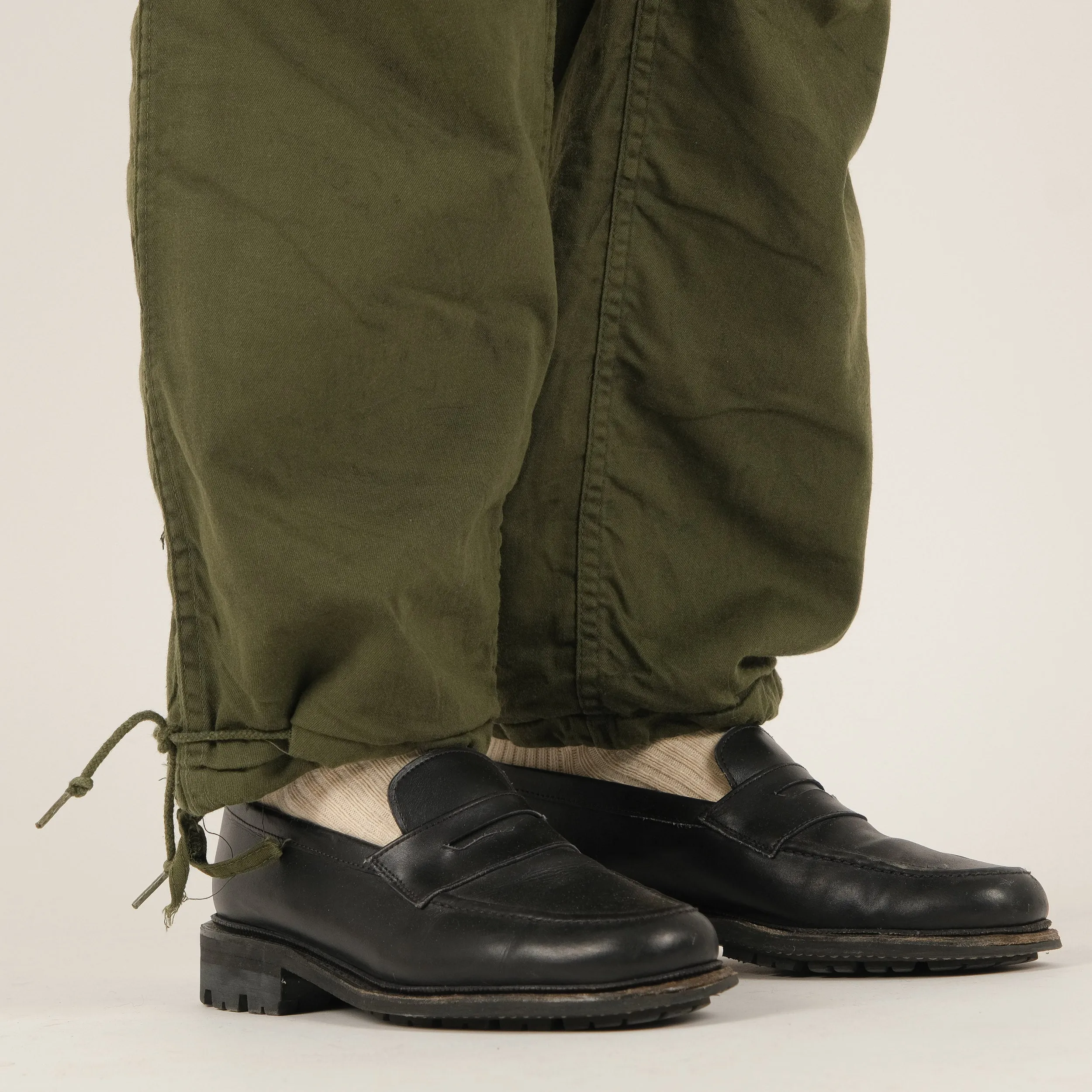 CHEMICAL PROTECTIVE CARGO PANTS