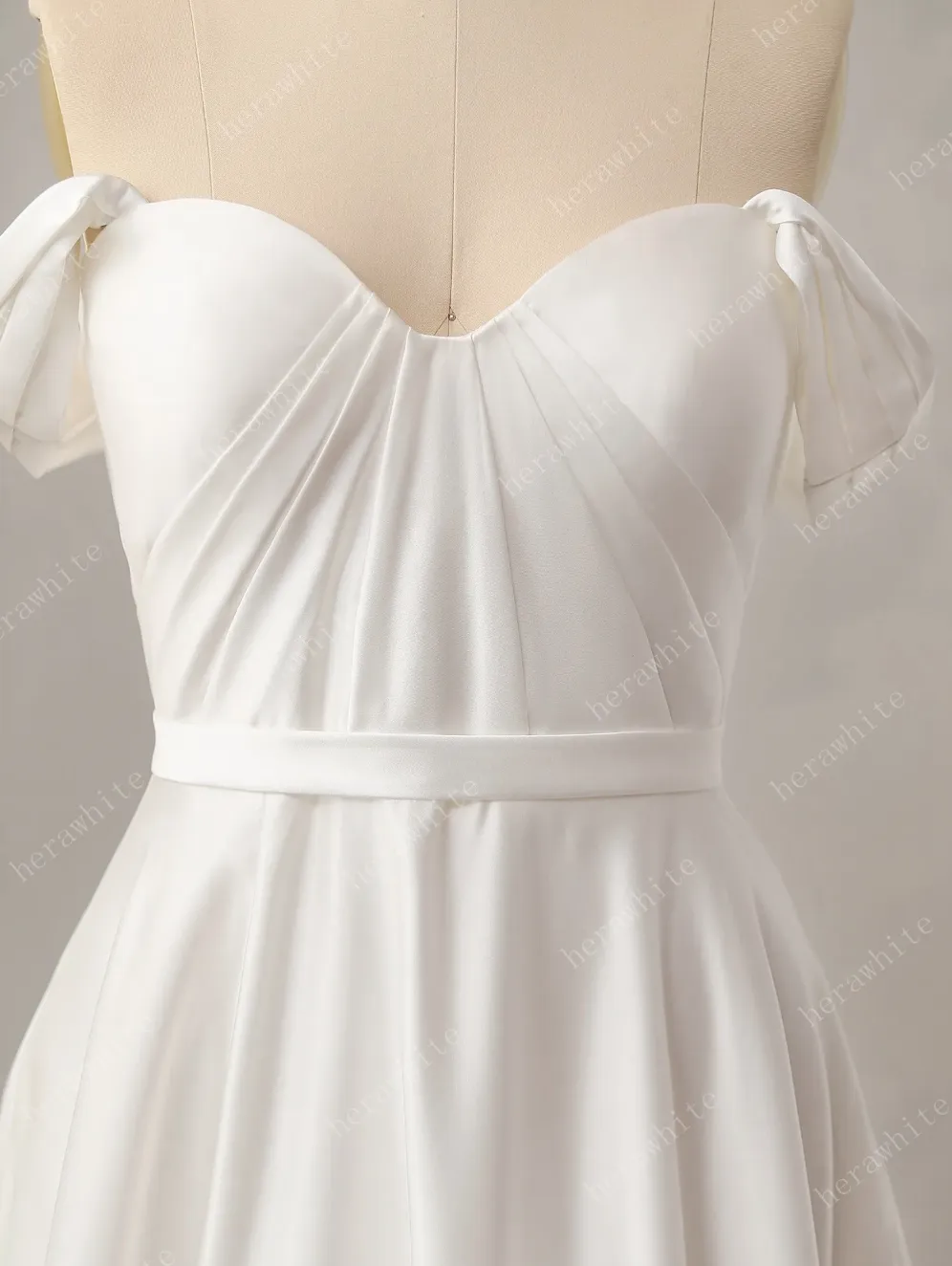 Chic Off The Shoulder A-Line Wedding Dress with Sweetheart Neckline