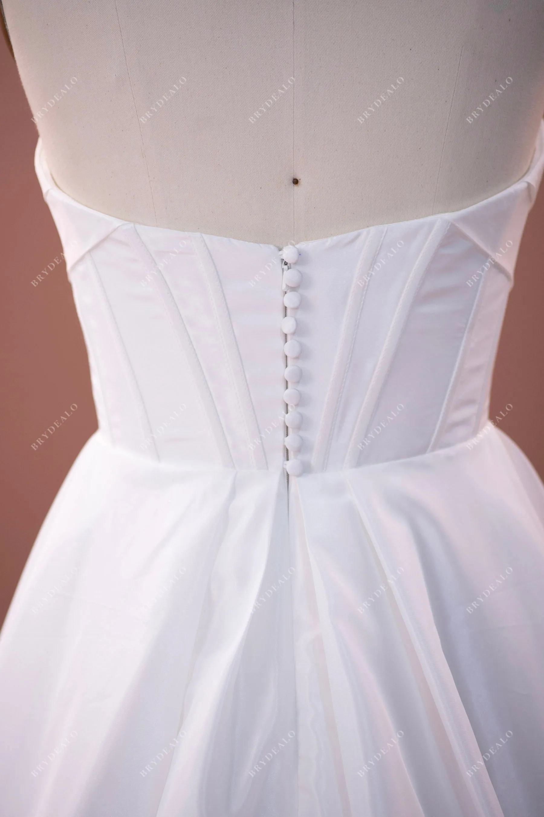 Elegant  Strapless Taffeta Wedding Dress with Pockets