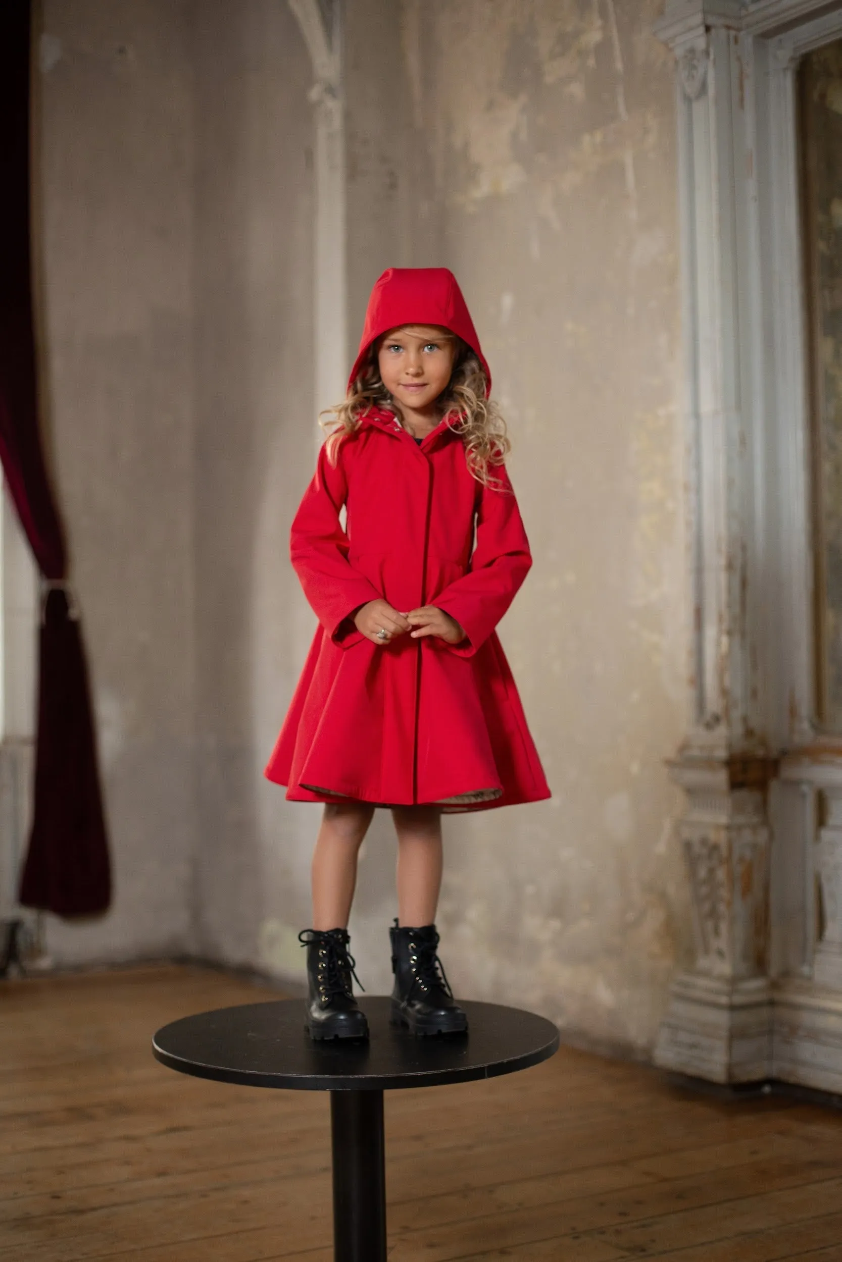 Kids' Queen of Hearts Raincoat Red