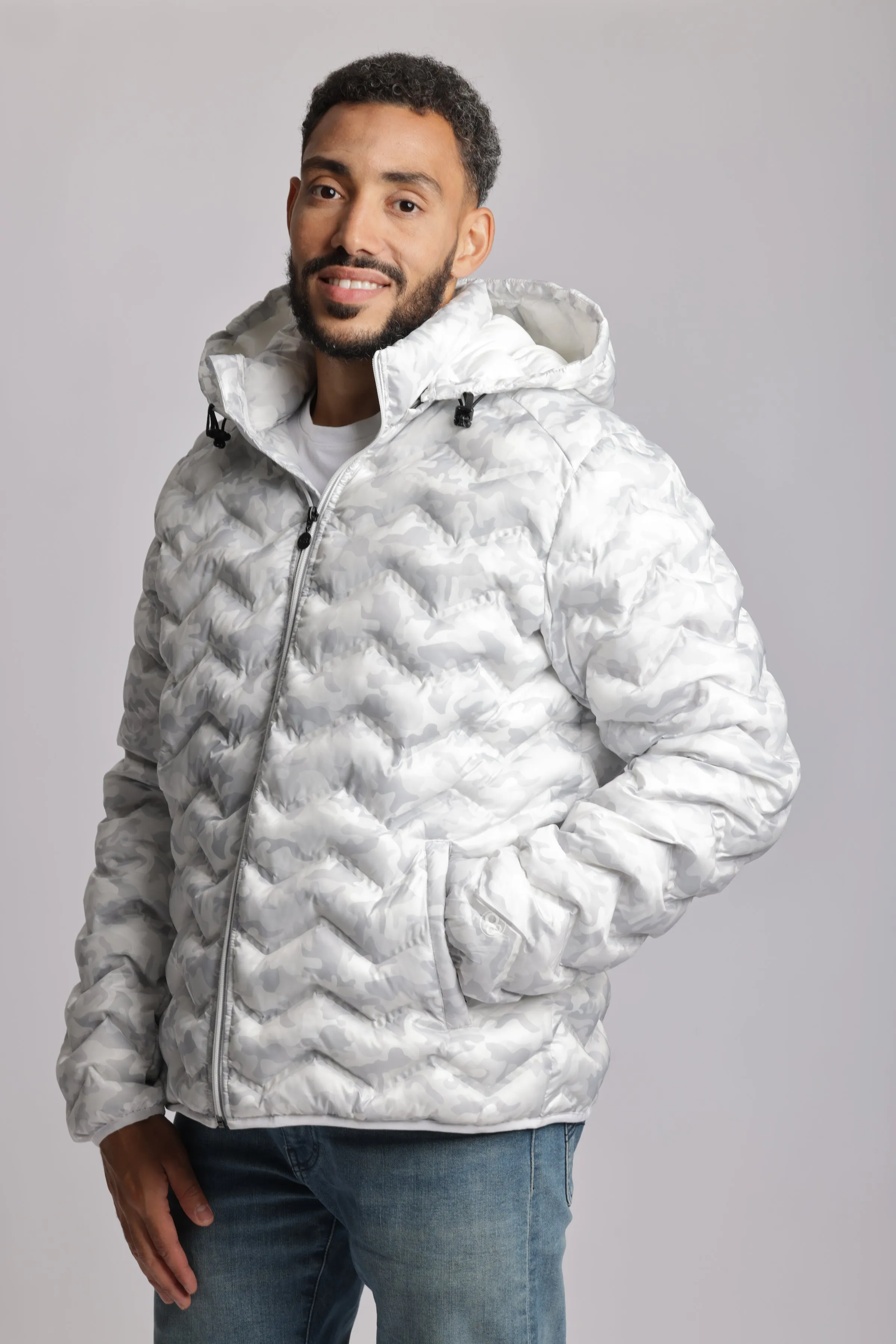 Men's packable puffer jacket in white camo