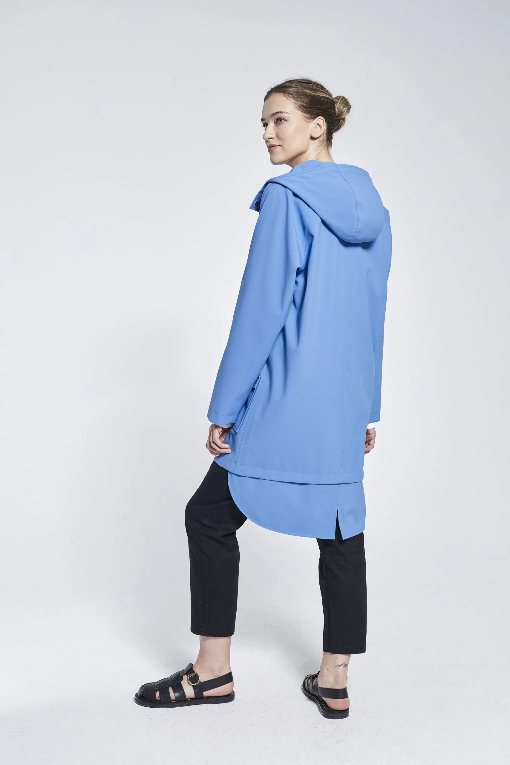 OCEAN BLUE CITY RAINCOAT - recycled materials