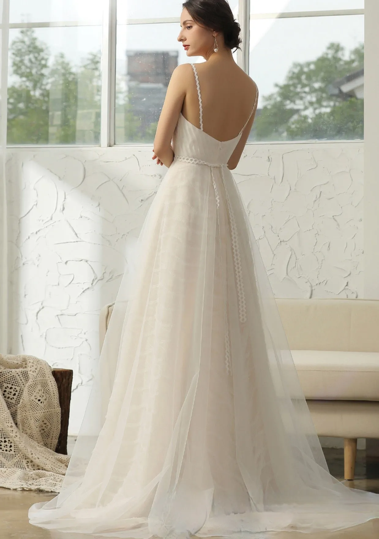 Simple Pleated A-line Wedding Dress With 3D Lace Underline