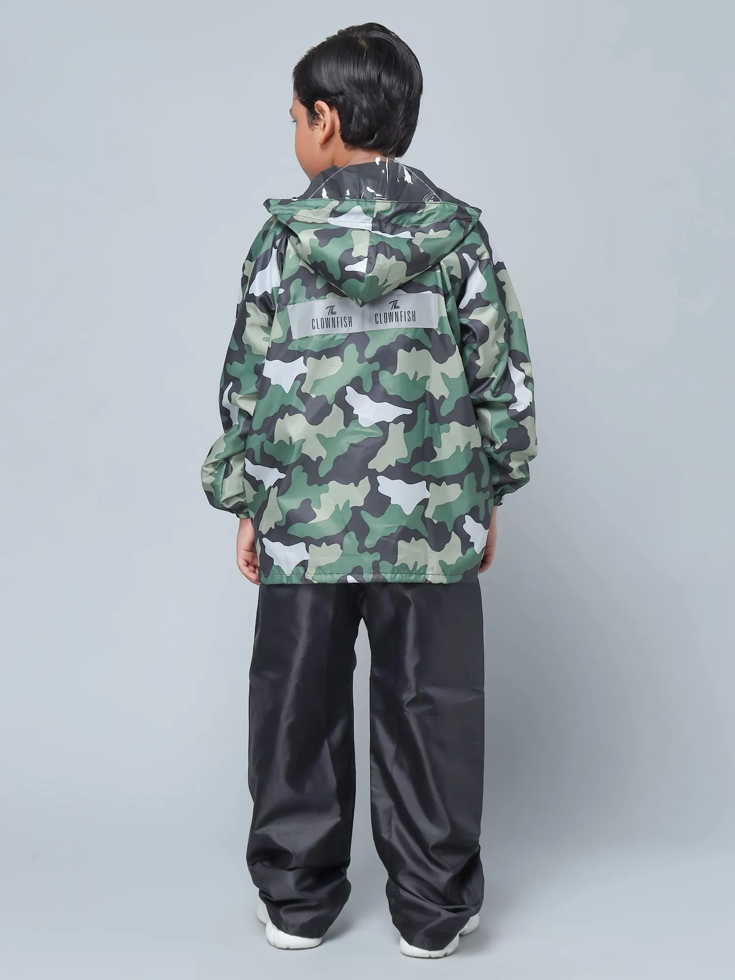 THE CLOWNFISH Comrad Series Kid's Waterproof Nylon Double Coating Reversible Raincoat with Hood and Reflector Logo at Back. Set of Top and Bottom. Printed Plastic Pouch Age-5-7 years (Green Camo)