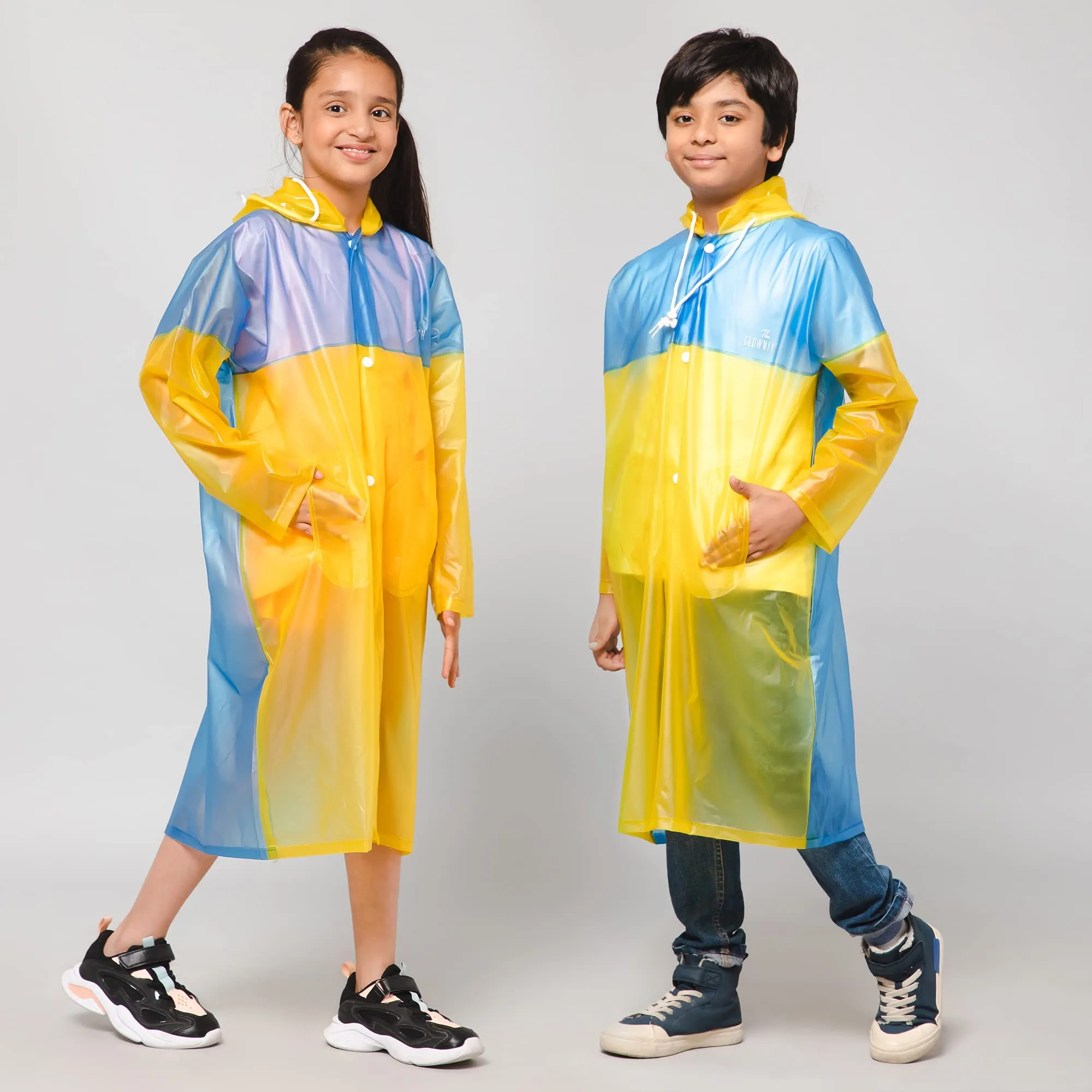 THE CLOWNFISH Puddle Jumper Series Unisex Kids Waterproof Single Layer PVC Longcoat/Raincoat with Adjustable Hood. Age-6-7 Years (Blue)