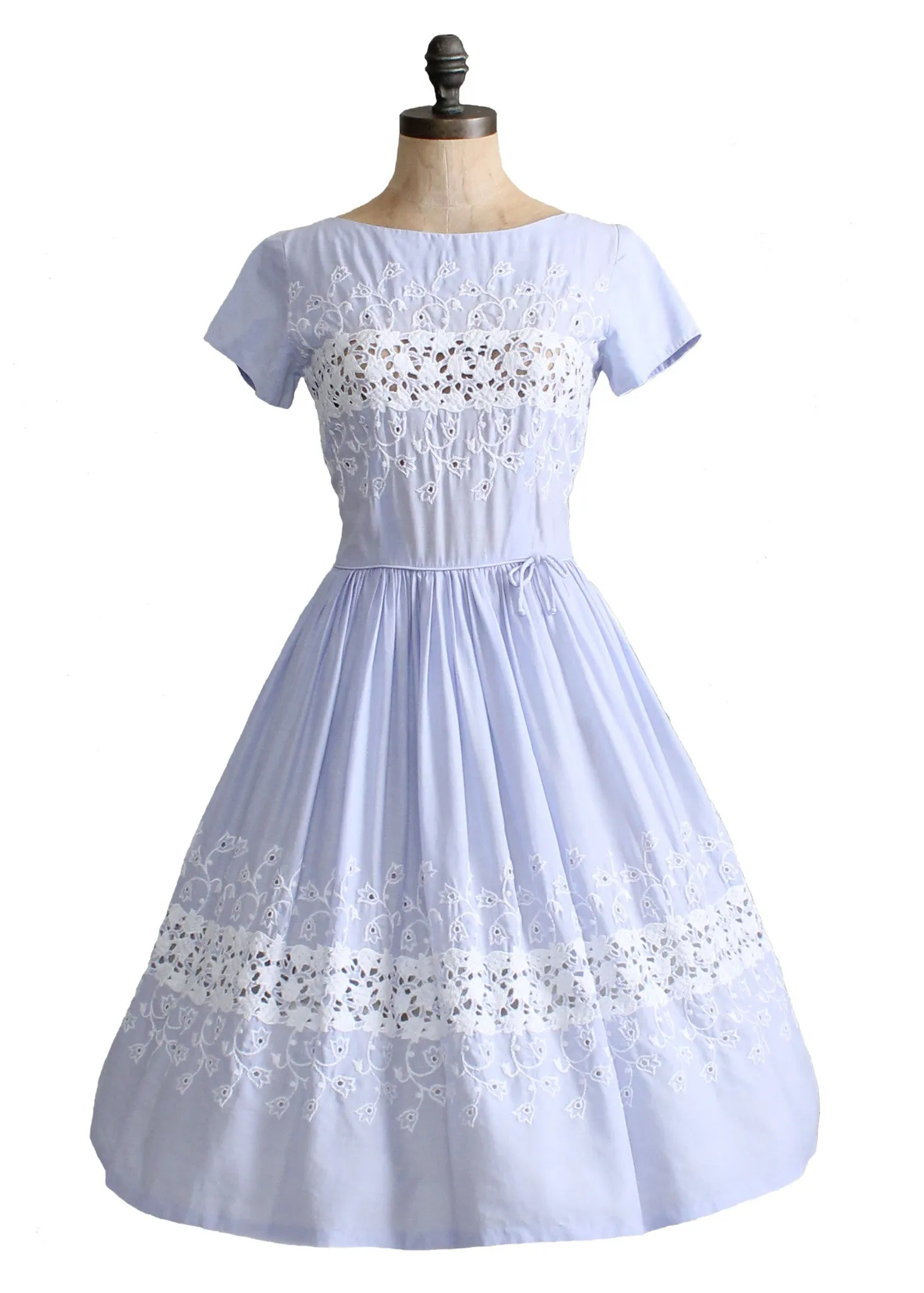 Vintage 1950s Lavender and Lace Cotton Dress