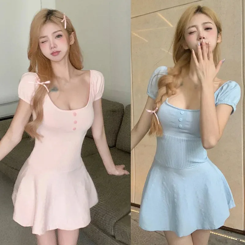 Women O-Neck Dress Short Sleeve Pleated Knitted Swing Dress Elegant Solid Slim Fit Mini Dress